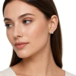 Gold earing Stud with triangular profile - Image 3