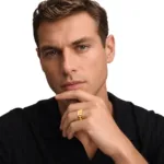 gold signet ring for men - Image 2