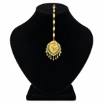 Gold Heart Shape Maang Tika - Image 2